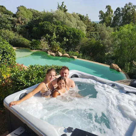 Mustang Avec Piscine Casaeva Homestay Porto-Vecchio (Corsica)