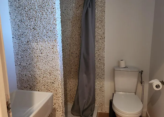 Mustang Avec Piscine Casaeva