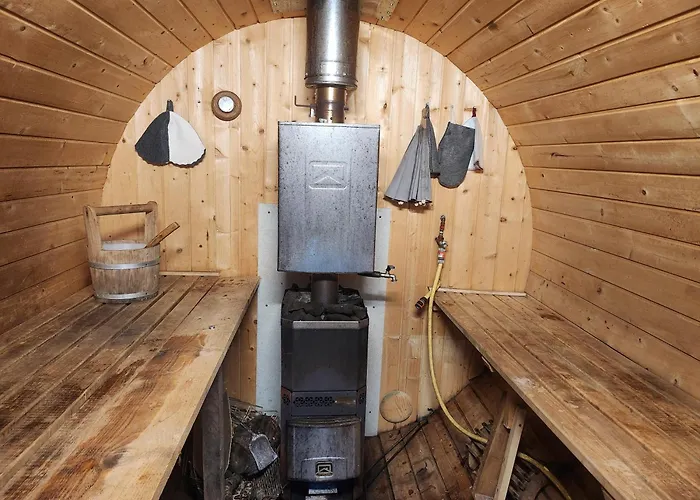 Mustang Avec Piscine Casaeva