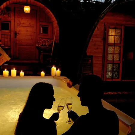 Mustang Avec Piscine Casaeva ホームステイ ポルトヴェッキオ